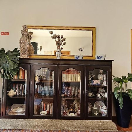 Casa Alem Rio - Quartos Para 6 Hospedes Em Санту-Тирсу Экстерьер фото