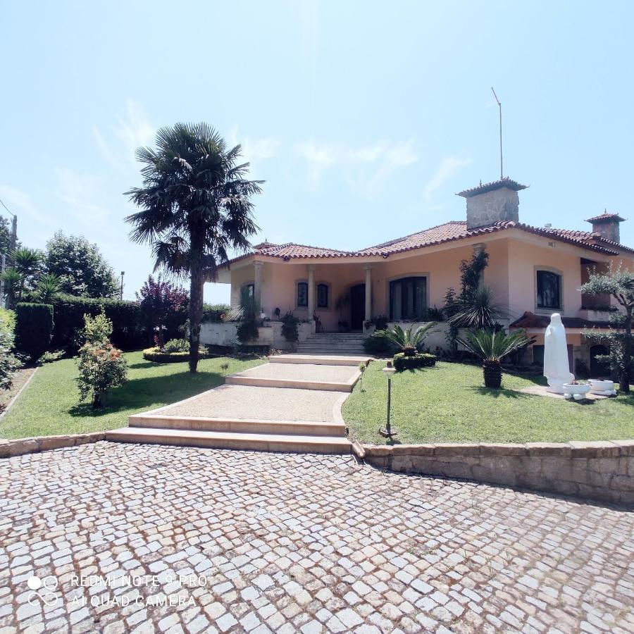 Casa Alem Rio - Quartos Para 6 Hospedes Em Санту-Тирсу Экстерьер фото