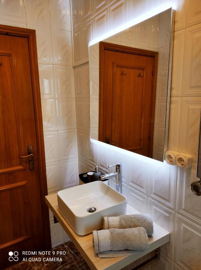 Casa Alem Rio - Quartos Para 6 Hospedes Em Санту-Тирсу Экстерьер фото